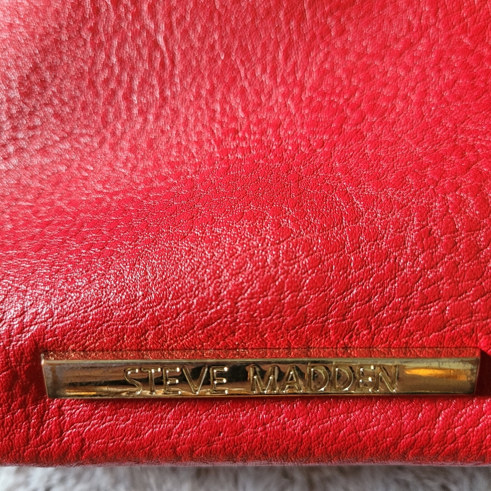 Red Steve Madden Crossbody Bag - Picture 2 of 11